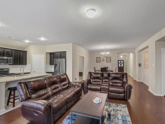 4th image of 1805 Stephen Dr