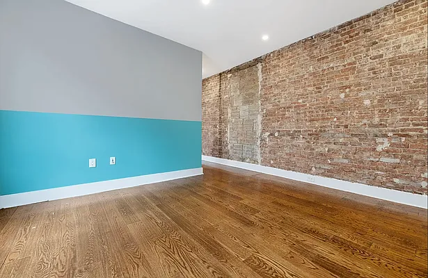 Rented by REAL New York | media 17