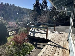 910 S 3rd St, Jacksonville, OR 97530