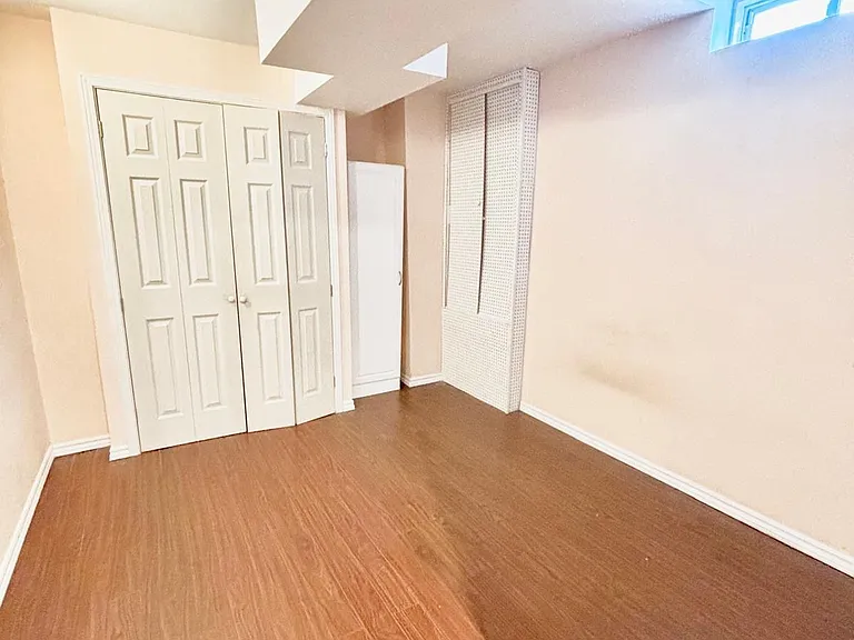 49 Inlet Bay Dr W — Photo 31