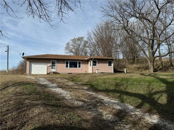 12355 State Hwy E, Rock Pt, MO 64482