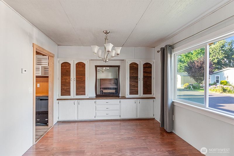 5th image of 8510 Martin Way E #25