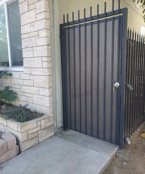 1020 E 2nd St #5 — Photo 11