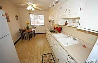 5th image of 11559 Poggemoeller Ave