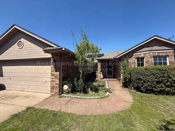 1801 Brittany Ln, Edmond, OK 73003