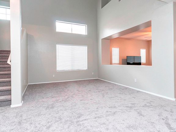 2188 N Illinois St-5