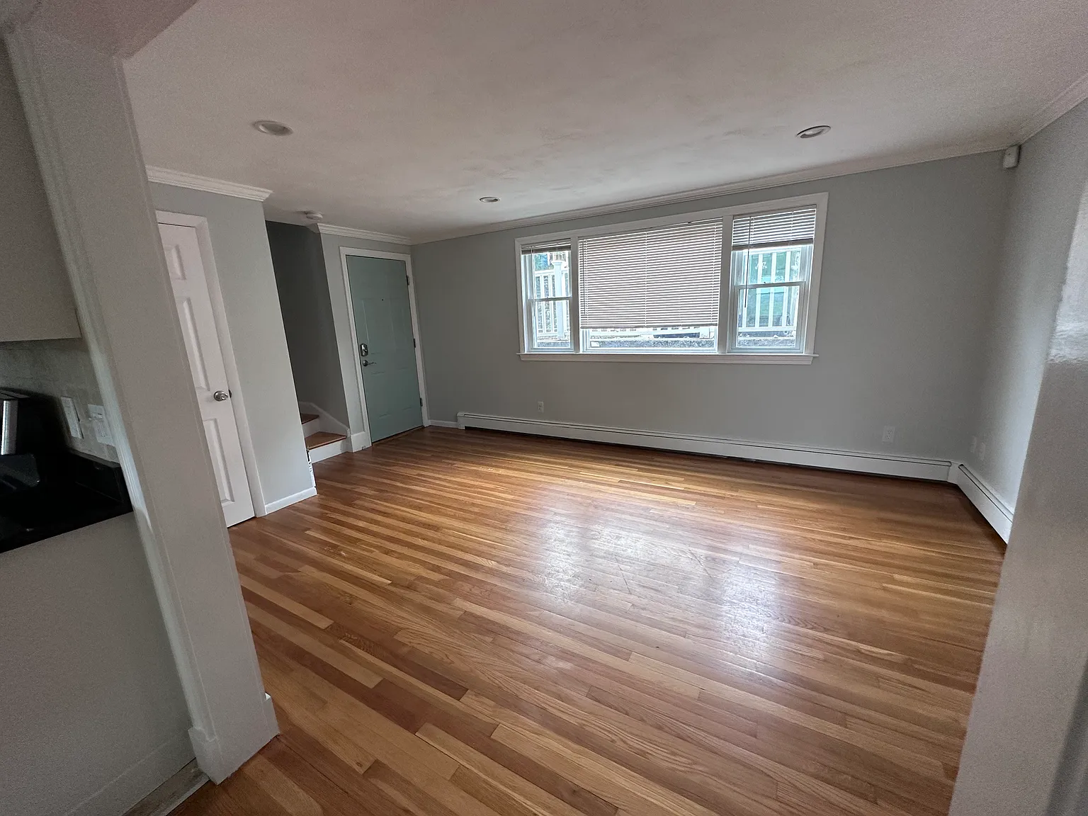 216 Palfrey St — Photo 2