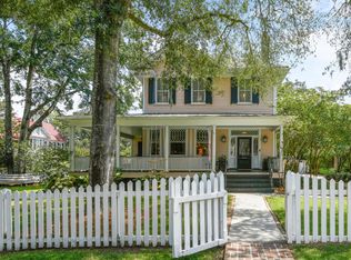 202 Bennett St, Mount Pleasant, SC 29464