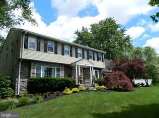 9 Newcastle Rd, Freehold, NJ 07728