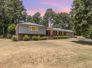 2901 Augusta Ct, Raleigh, NC 27607