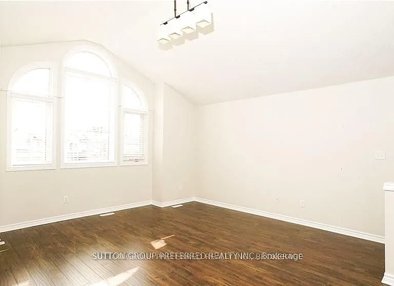 1708 Mickleborough Dr — Photo 12