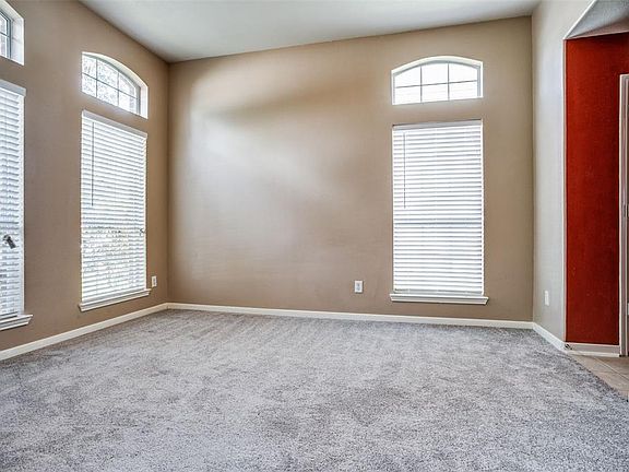 5th image of 2514 Goldeneye Ln