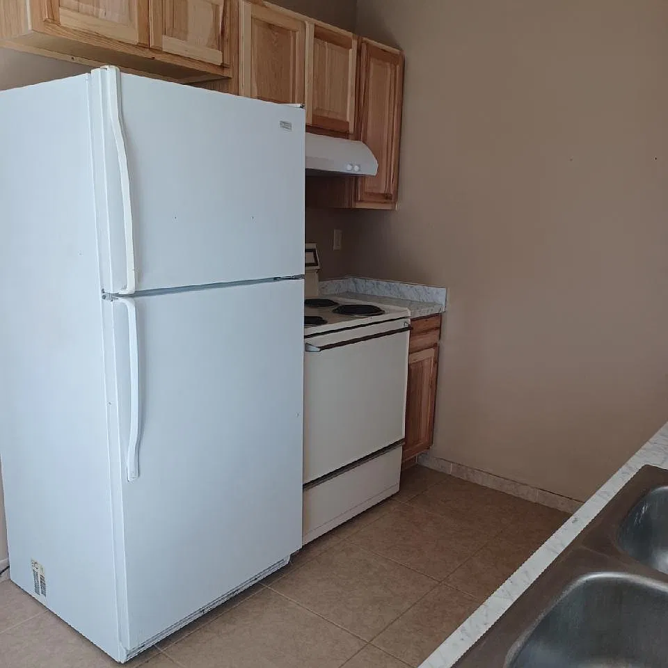 2 bed, 800 sqft, $1,350 — Photo 2