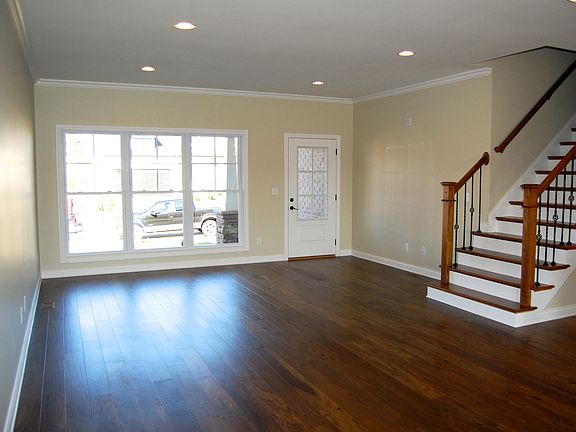 5th image of 1171 Greens Dr