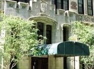 220 E Walton Pl #4W, Chicago, IL