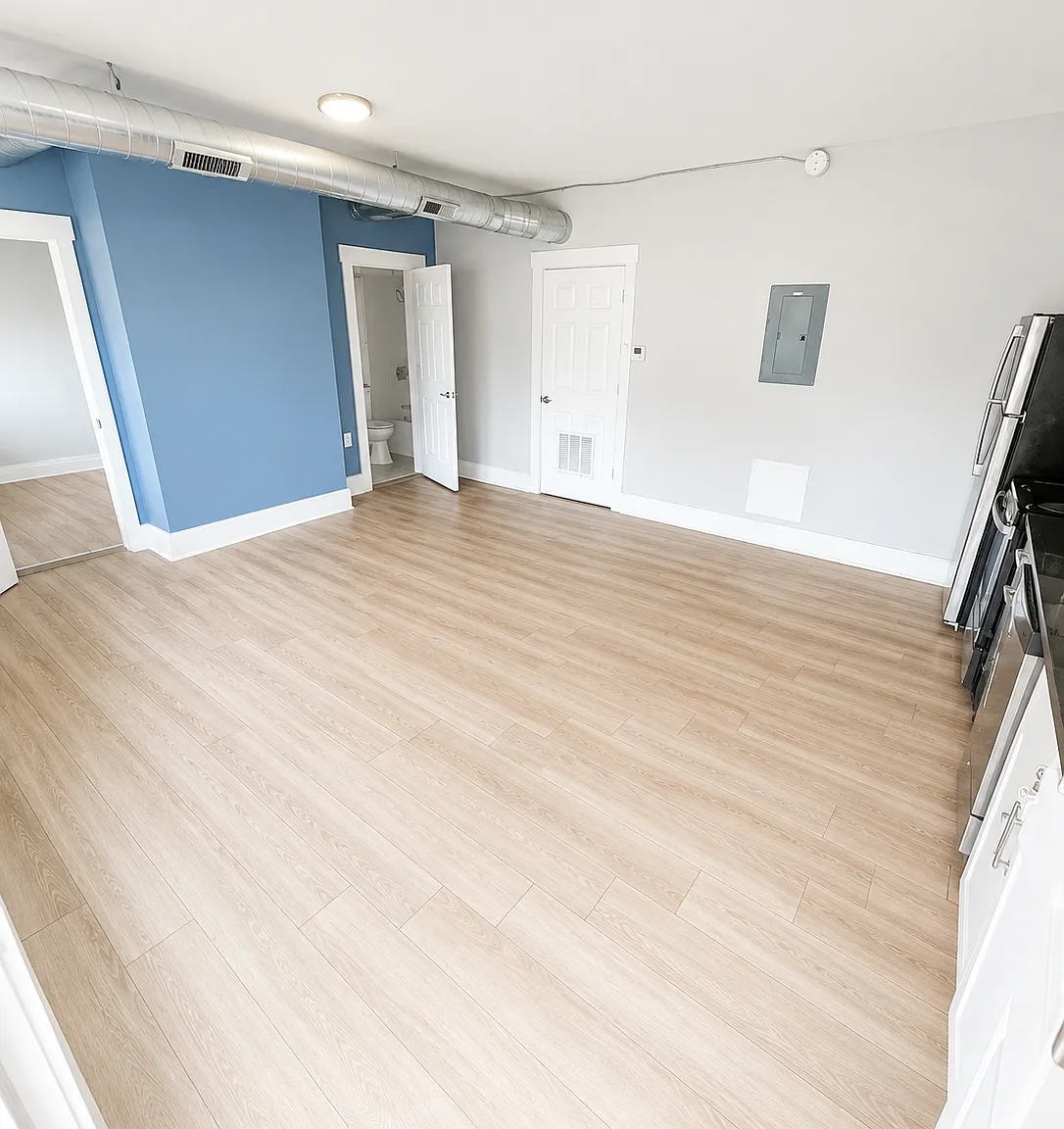 1 bed, 750 sqft, $995 — Photo 3