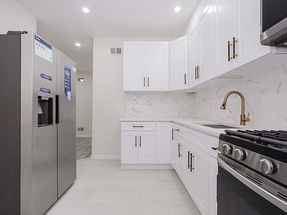 5th image of 25 Metcalfe St #A