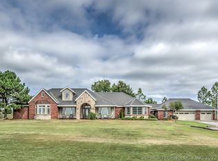 17922 N Urbana Ave, Skiatook, OK 74070