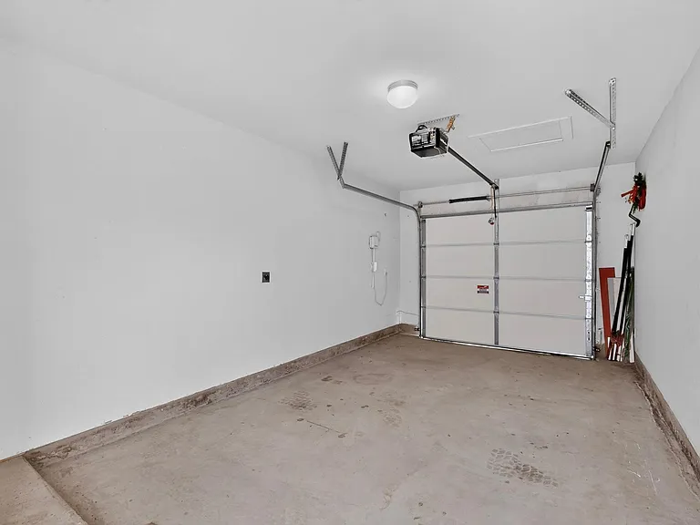 116 Appleberry Ln — Photo 30