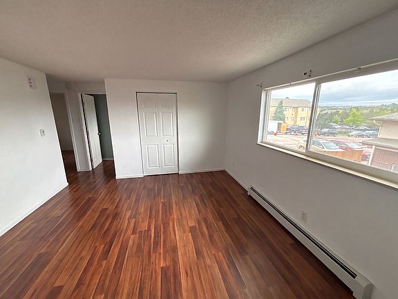 5th image of 4319 Lashelle Ave APT 2