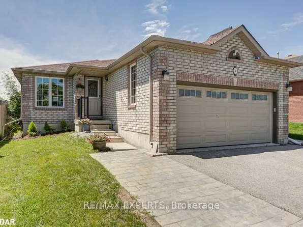4 Ambler Bay, Barrie, ON L4M 7A4