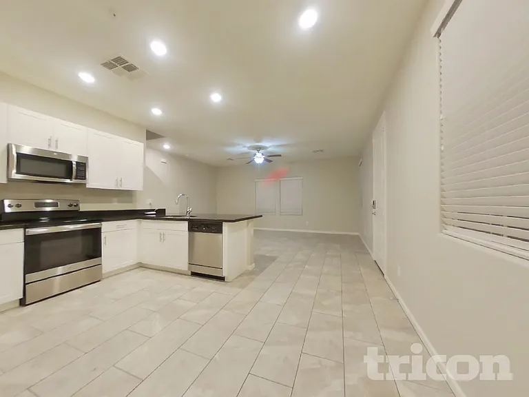 12572 W Lindbergh Dr — Photo 5