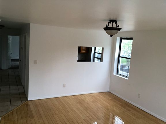 3rd image of 780 E 165th St Floor 3