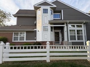 3 Eagle Ct, Monroe Township, NJ 08831