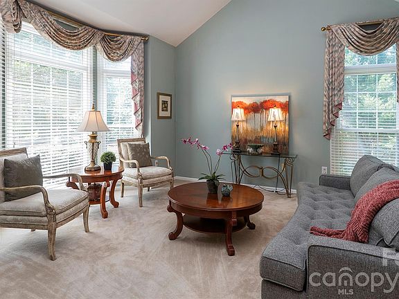 2nd image of 4314 Silvermere Way