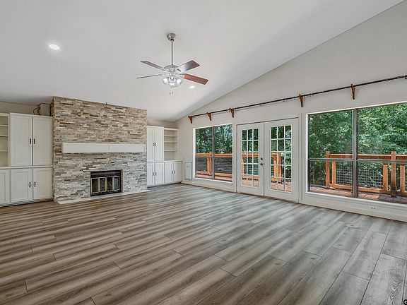 2nd image of 607 Northgate Rd