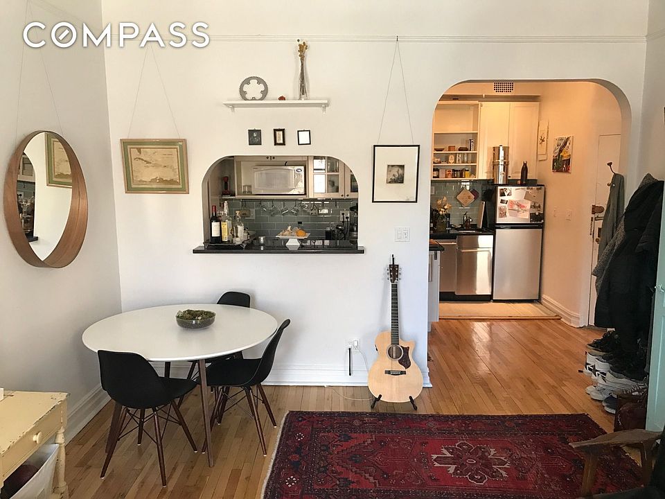 2nd image of 111 E 2nd St APT 4A