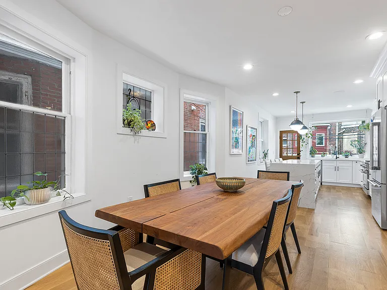 4638 Locust St — Photo 9