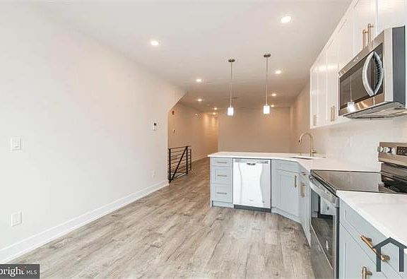 3rd image of 1928 N 6th St Unit 1
