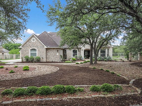 2nd image of 132 TEXAS COUNTRY DR