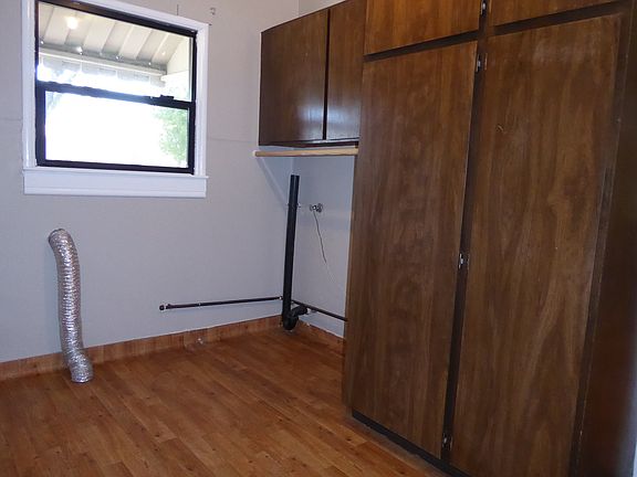 3rd image of 340 E Florinda St