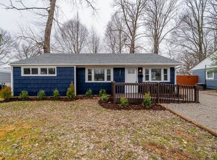 1841 Heaton Rd, Shively, KY 40216