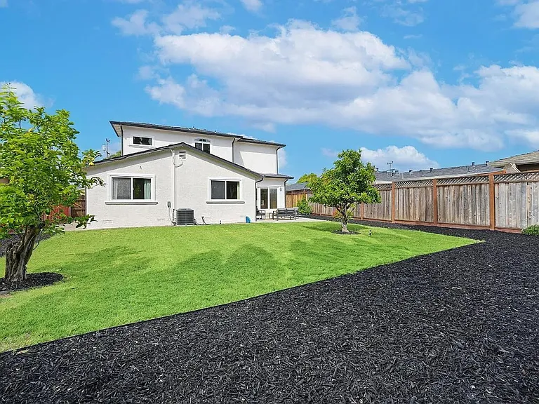 35883 Vinewood St — Photo 33