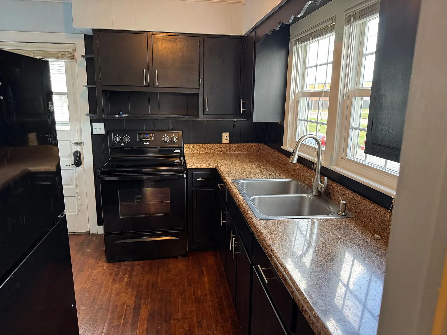 2 Bedroom 1 Bath Home in Kingsport, TN — Photo 4