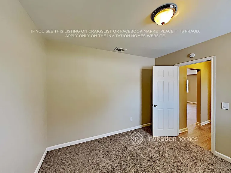 10027 Marcus Ave — Photo 13