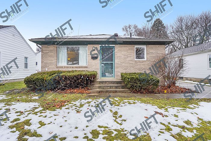 1st image of 853 Carrier Creek Blvd NE