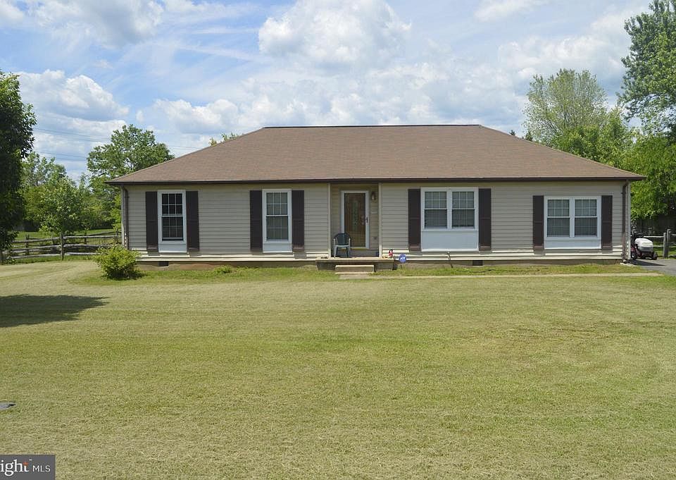 1st image of 6746 Willowbrook Dr