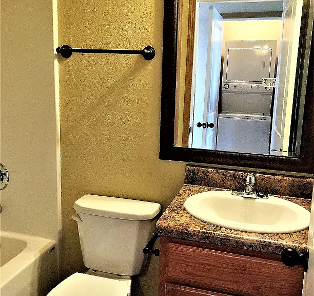 2804 W Lakewood Dr — Photo 8