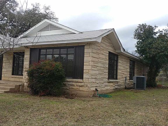 2nd image of 406 Crestview Dr