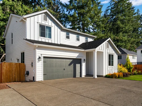 1528 NE 12th Pl, Canby, OR 97013