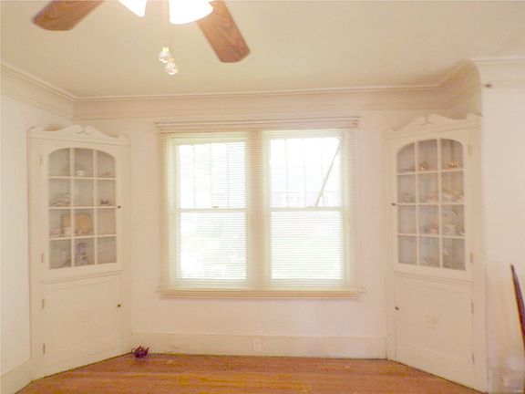 2nd image of 2232 Lynch Ave