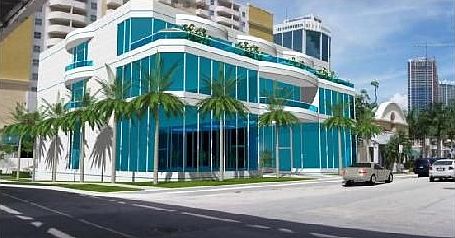 3rd image of 1036 S Miami Ave