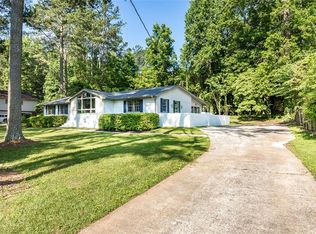 411 Creekview Ct NW, Marietta, GA 30064