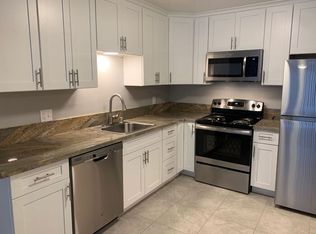 2707 O St, Sacramento, CA 95816