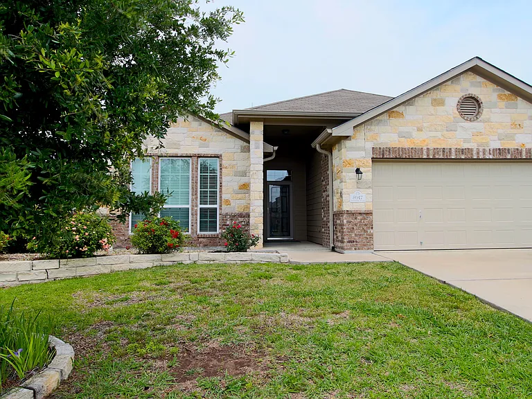 5917 Worthing Dr — Photo 2