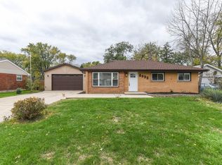 8032 S 82nd Ct, Justice, IL